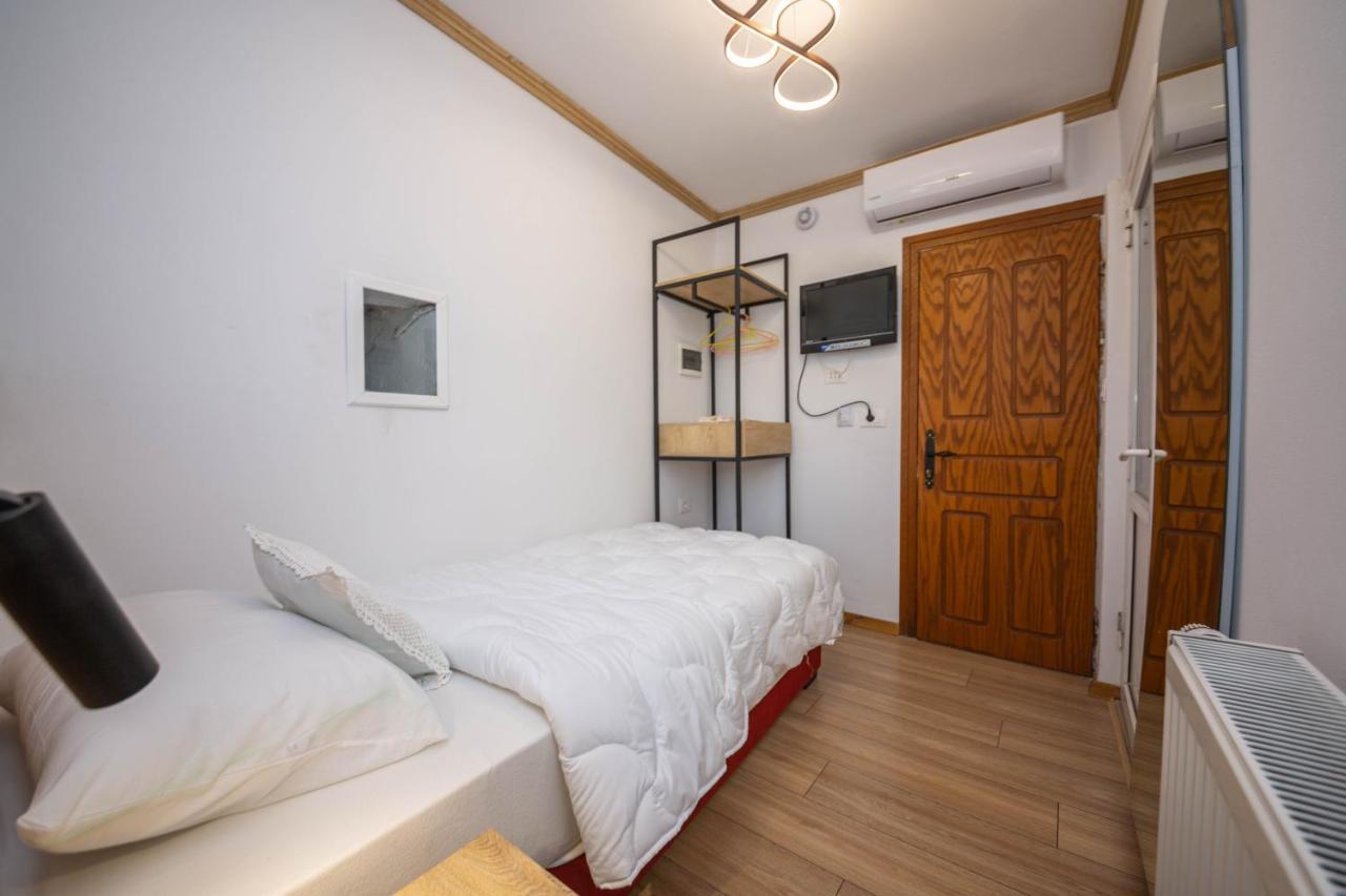 卡托里住宿加早餐酒店 Gjirokastër 外观 照片