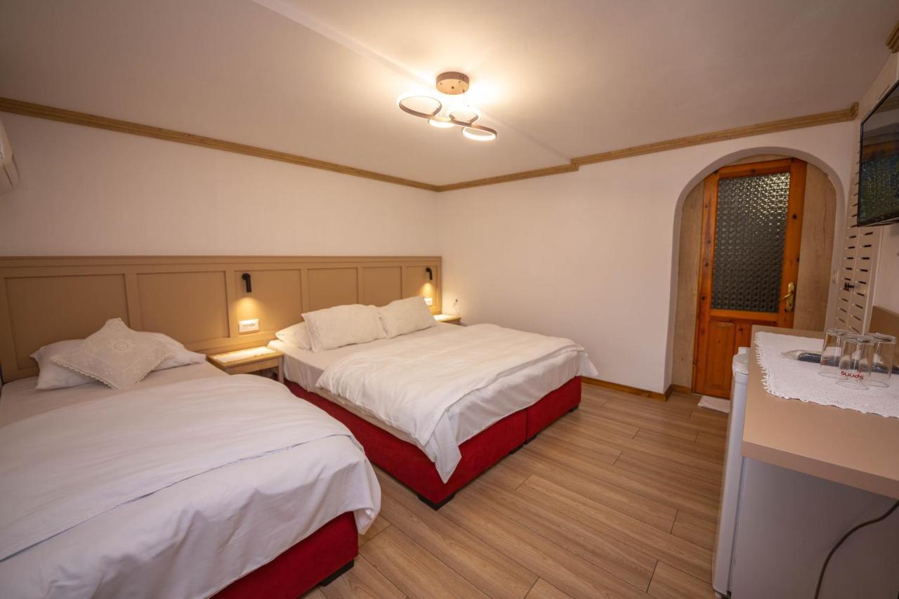 卡托里住宿加早餐酒店 Gjirokastër 外观 照片