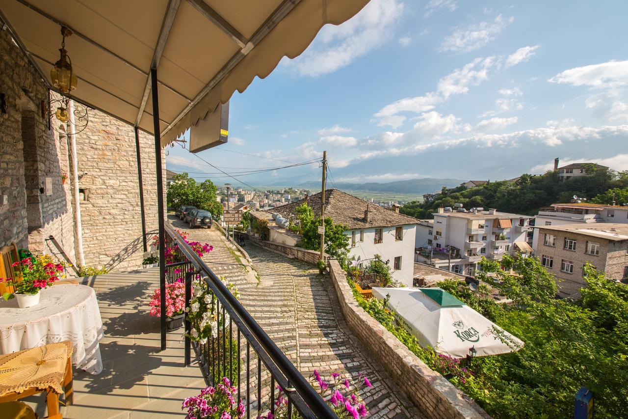 卡托里住宿加早餐酒店 Gjirokastër 外观 照片
